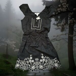American Vintage Black Dress with White Floral Design
